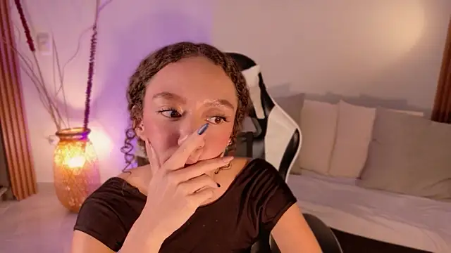 ChloeMoreti webcam