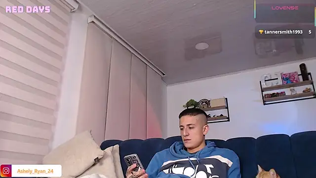 ashely_ryan24 webcam