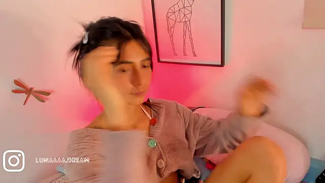 princessluna_19 webcam