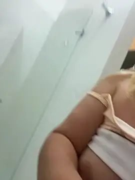 moniquerainx webcam