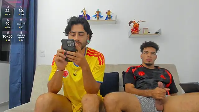 heteros_curious live cam on StripChat