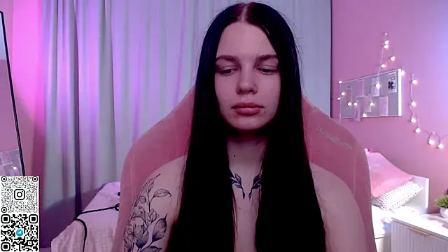 Michela_Fruet live cam on StripChat