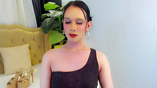 LexiLoreOnTop webcam