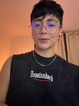 chriss_gomez2 (F young) - Blowjob saliva