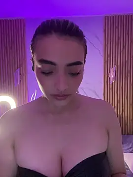 KYLIE_JONES6 webcam