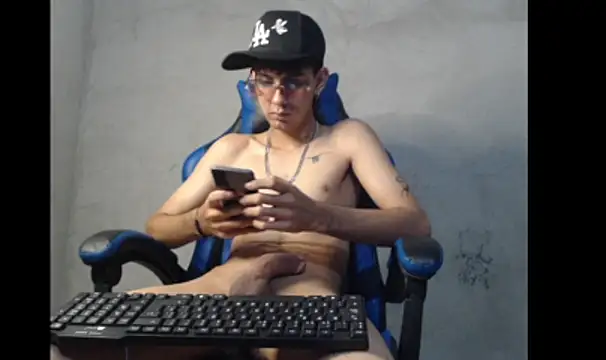 Garu_hot19 webcam