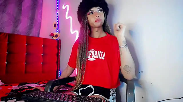 DahliaGill webcam