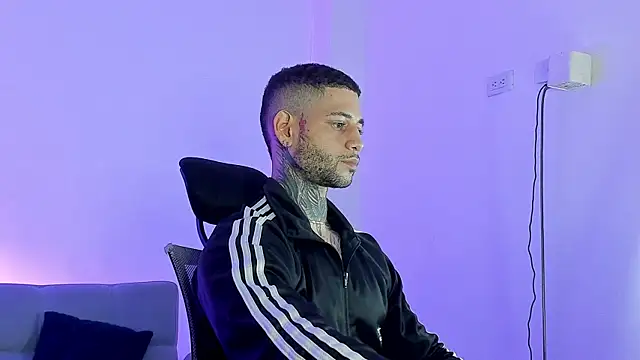 _jamesleandros1 webcam