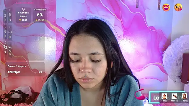 hellenngp live cam on StripChat
