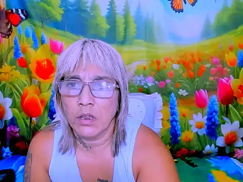 indianroxy webcam