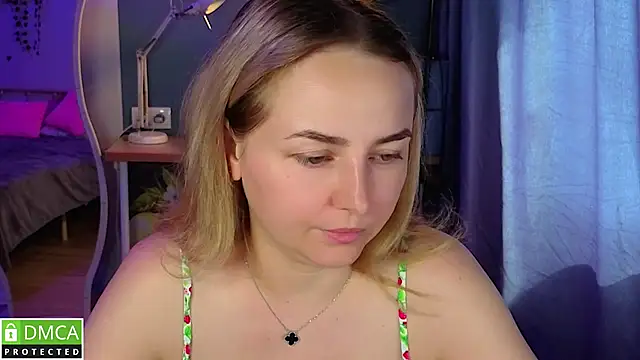 Mira_Mermayd webcam
