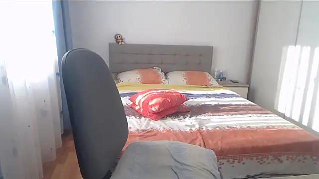 MatureDiana webcam