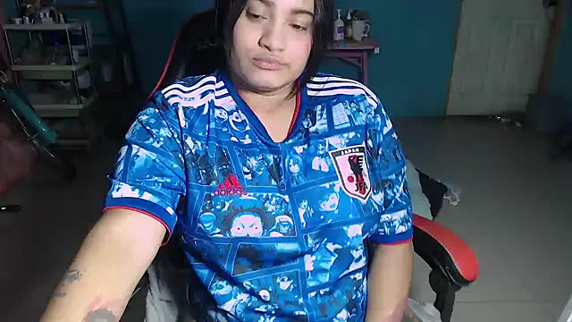 Hilarybunnyy webcam