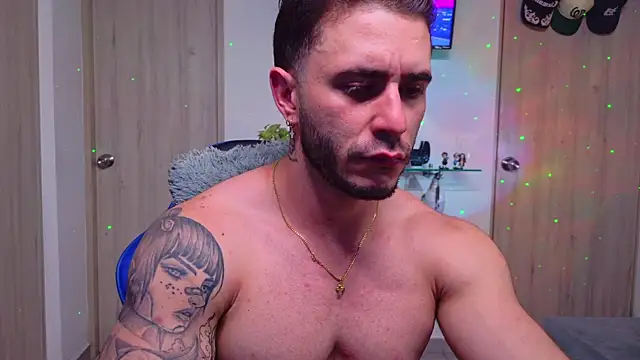 Latino_stud4u webcam