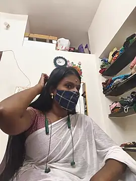 Tamil_Yalini12 live cam on StripChat