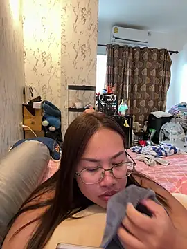 Ponthip webcam
