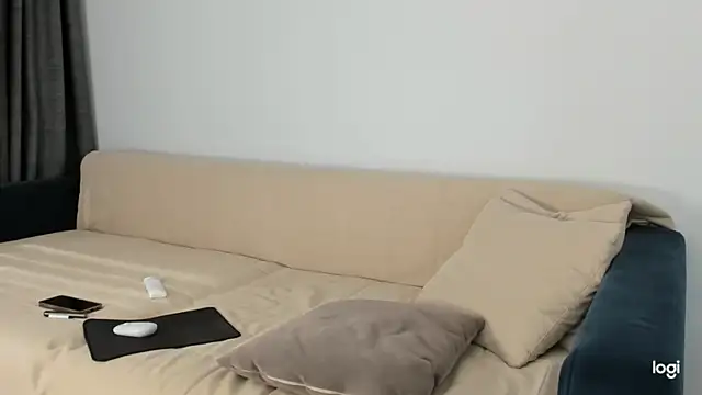 AmelinaLove webcam