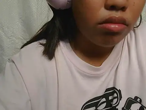 ChubbyButty live cam on StripChat
