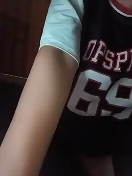Hilary-123 live sex cam