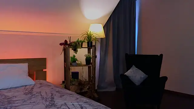 Aurora_Paradise live cam on StripChat