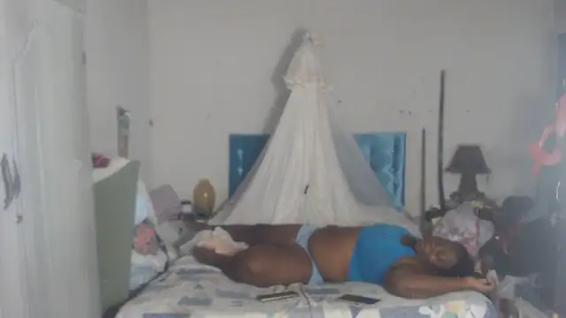 rachelexoticgirl live cam on StripChat