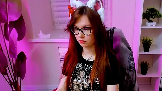 CarolGiggly webcam