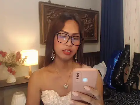 Nathalieheartt webcam