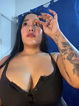 mis-violetha webcam