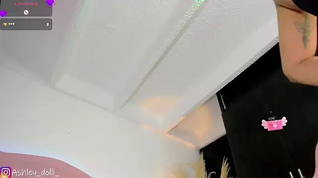 ashley_dolll - Ashley_dolll's free webcam - UK Sex Cams