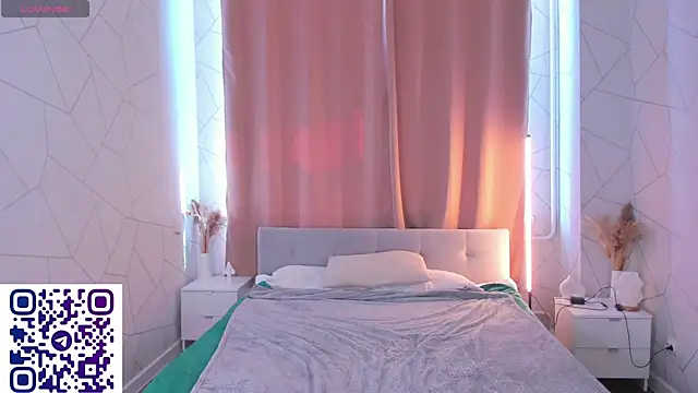 Tiffany-Grace webcam
