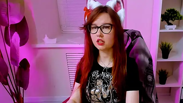CarolGiggly webcam