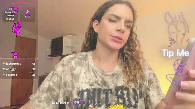 mariiahneedles webcam