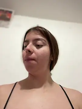 Cloew_Marz webcam