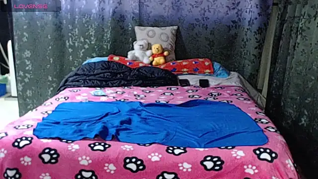 miia-big1boobs_ webcam