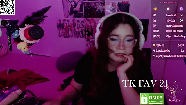 pink_girl0n - Pink_girl0n's free webcam