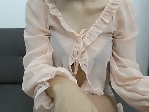 Lynka2k live cam on StripChat