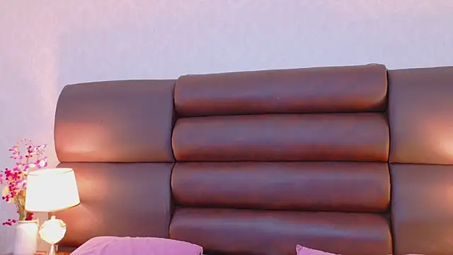 liahrose_ - LiahRose_'s free webcam - UK Sex Cams