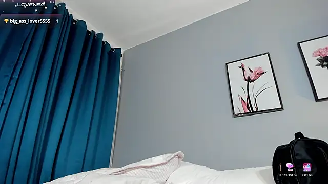 Arianaa_w webcam