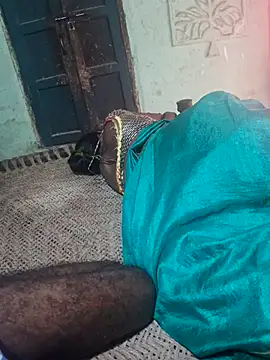 desiwife123coupl webcam