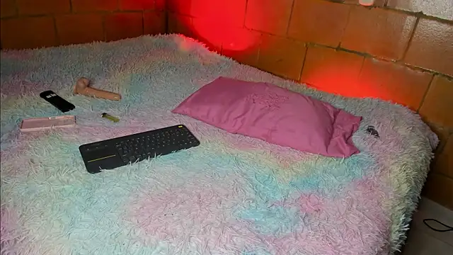 samy__miller_ webcam