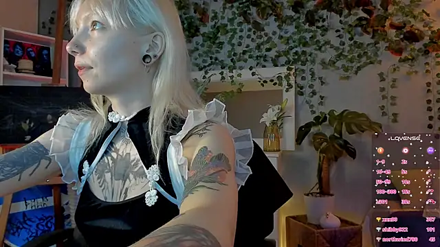 Watch tattoo_art_baby live on EroticFlix - High definition streams