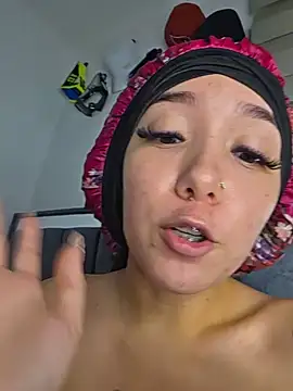 alaia_princess (F young) - Aceite en las nalgas
