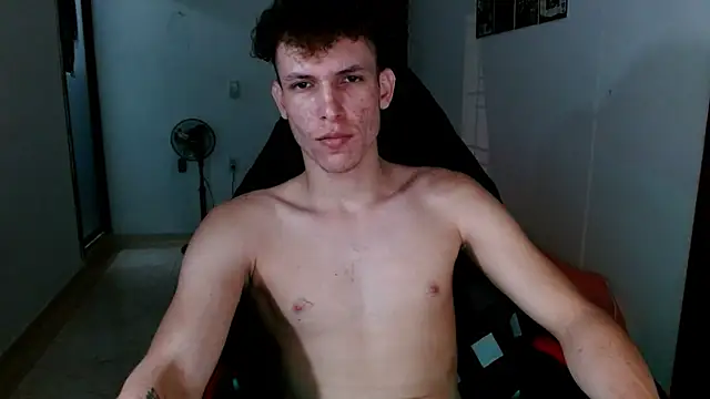 Watch deividcloud36 live on EroticFlix - High definition streams