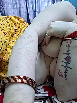 Watch Indian_Coupl3 live on EroticFlix - High definition streams