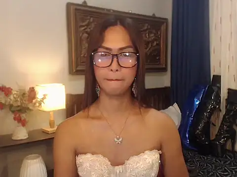 Nathalieheartt webcam