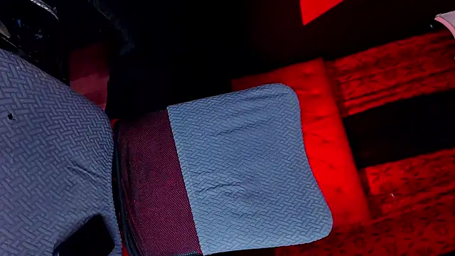 abrilbigcock webcam