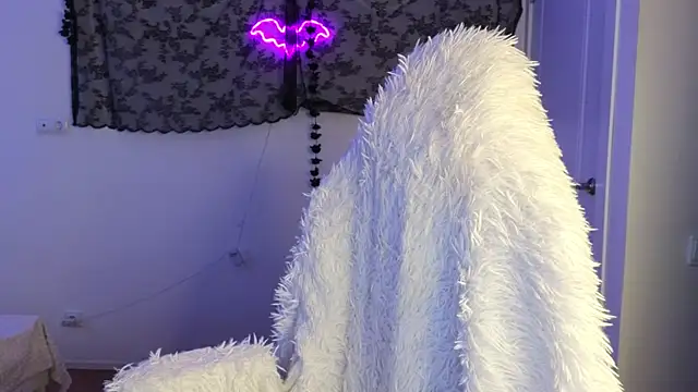 LilithMadden webcam