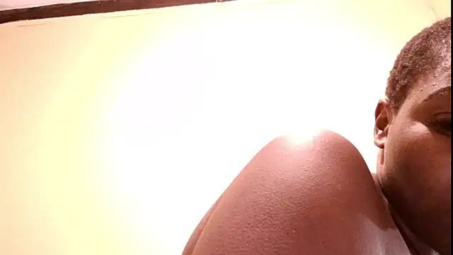 Queen_BootyXXX webcam