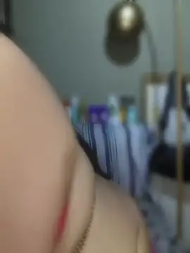 Gatitadiablita35 webcam