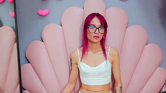 luci_miller webcam